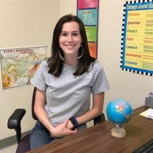 Meet your Posher, Elizabeth